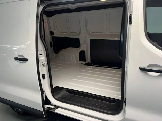 Peugeot Expert 75 KWh Standard
