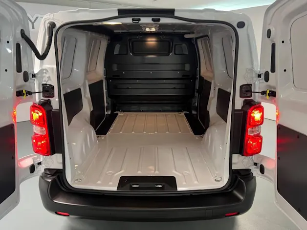 Peugeot Expert 75 KWh Standard