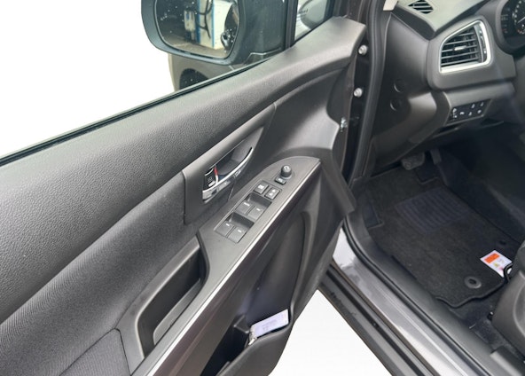 Vehicle image 12 Vehicle image 12