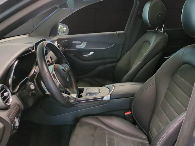 Mercedes-Benz GLC 200 AMG Line 4Matic 9G-Tronic