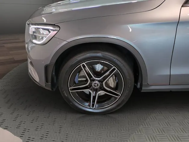 Mercedes-Benz GLC 200 AMG Line 4Matic 9G-Tronic
