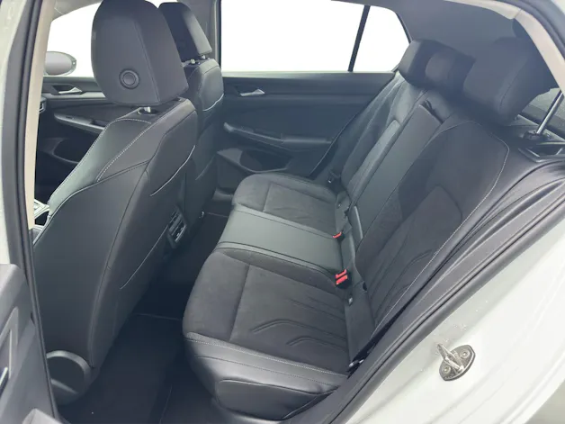 VW Golf 1.5 TSI PHEV Style