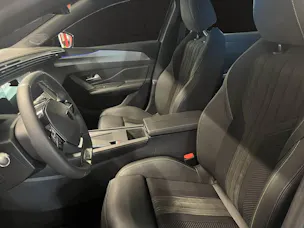 Peugeot 308 e GT 54kWh