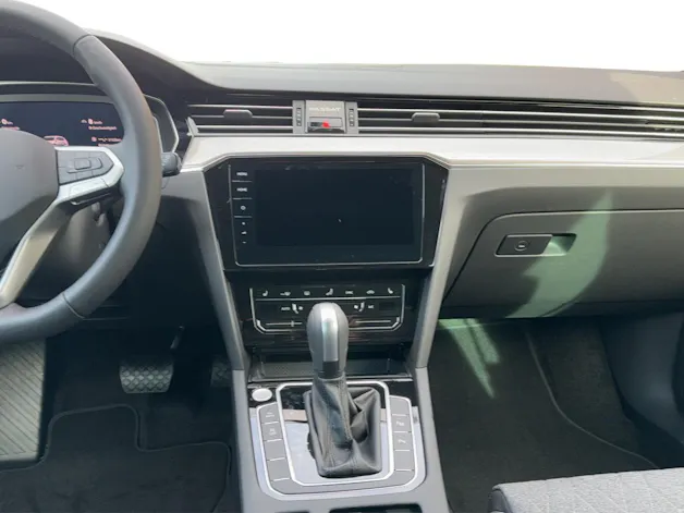 VW Passat Variant 1.5 TSI EVO Business DSG