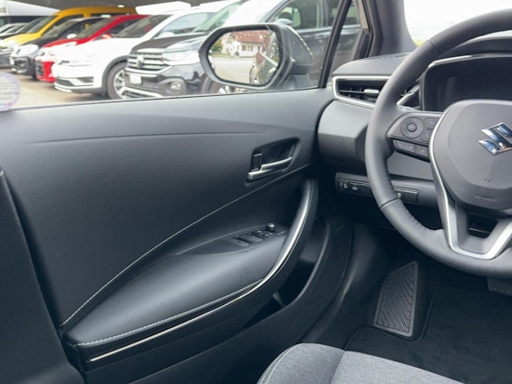 Vehicle image 12 Vehicle image 12