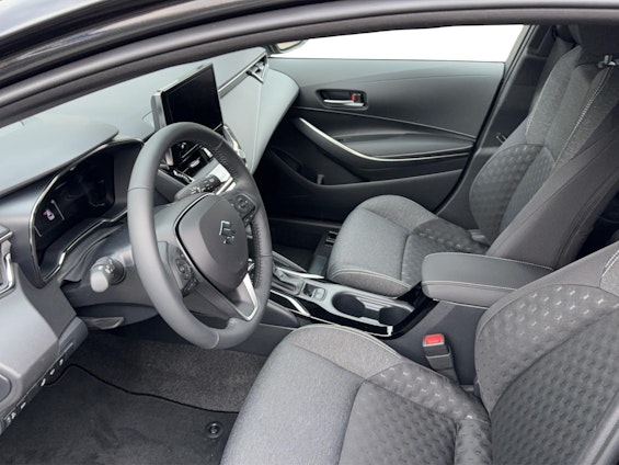 Vehicle image 8 Vehicle image 8