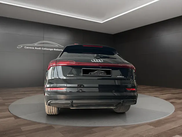 Audi e-tron 55 S Line quattro
