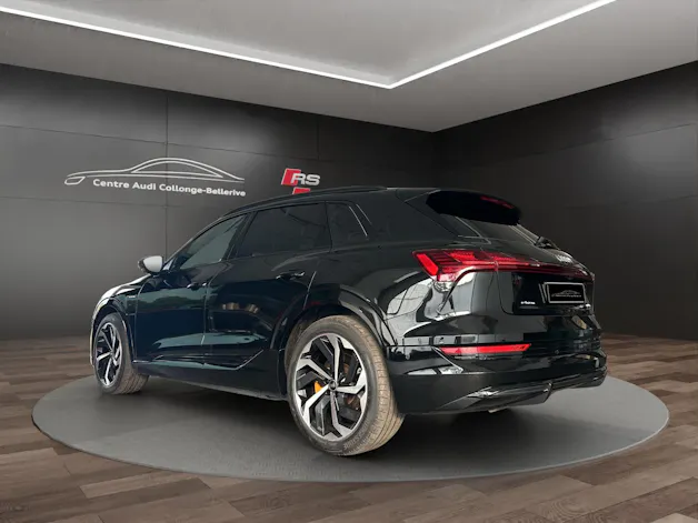 Audi e-tron 55 S Line quattro