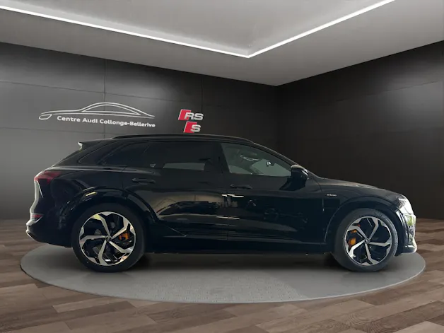 Audi e-tron 55 S Line quattro