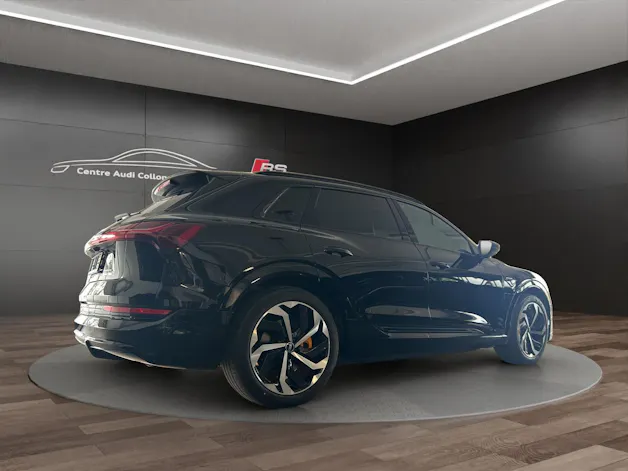 Audi e-tron 55 S Line quattro