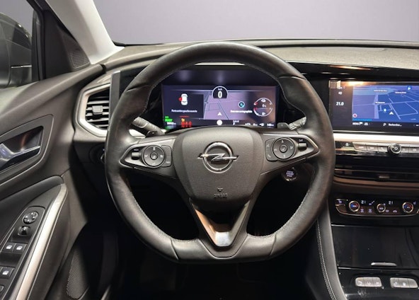 Vehicle image 13 Vehicle image 13