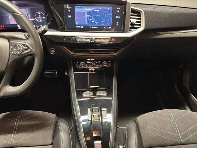 Opel Grandland 1.6 Hybrid GS Line Automatik