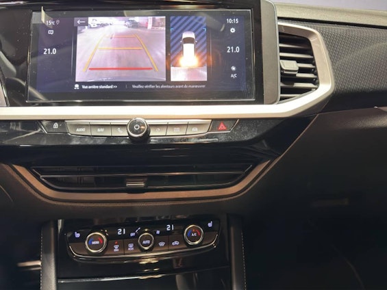 Vehicle image 12 Vehicle image 12