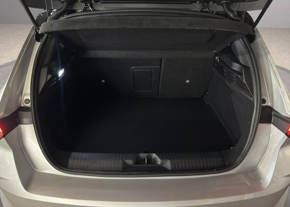 Vehicle image 10 Vehicle image 10