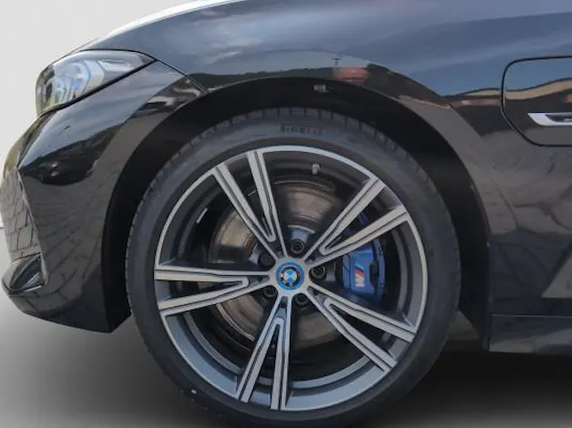BMW 330e xDr Tour M Sport