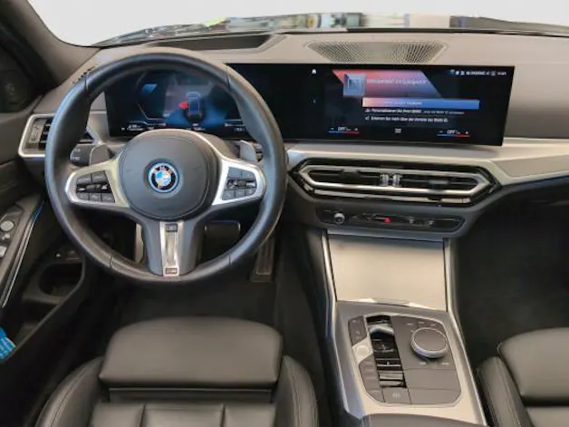 BMW 330e xDr Tour M Sport