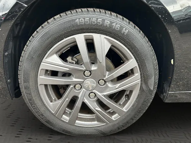Peugeot 208 1.2 PureTech Active Pack