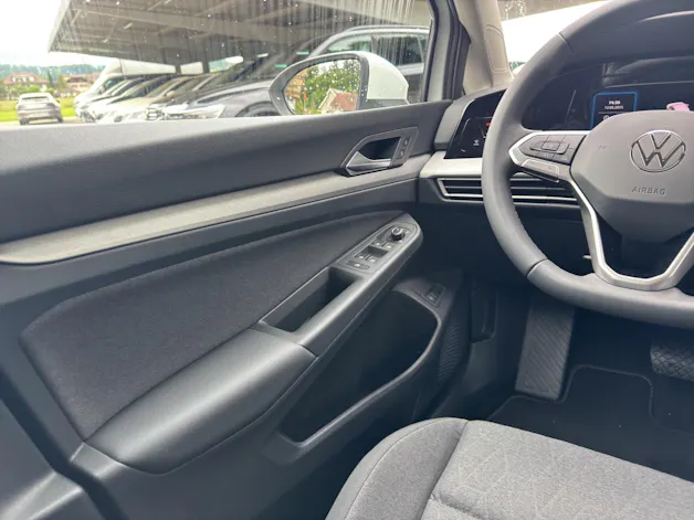 VW Golf 1.5 TSI PHEV Life
