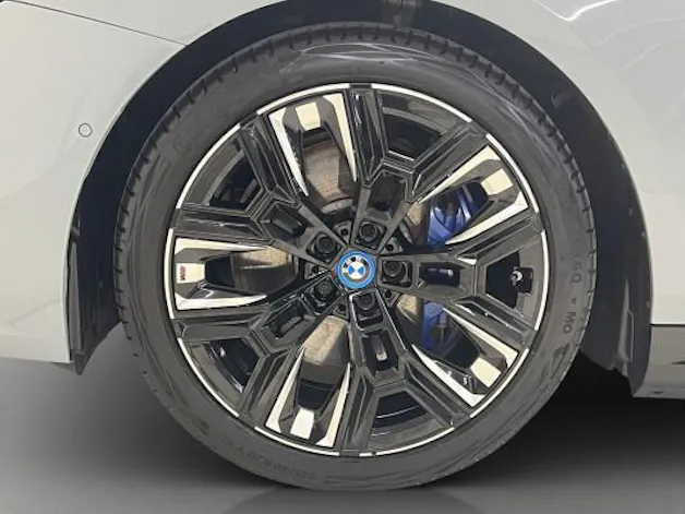 BMW i5 M60 xDrive