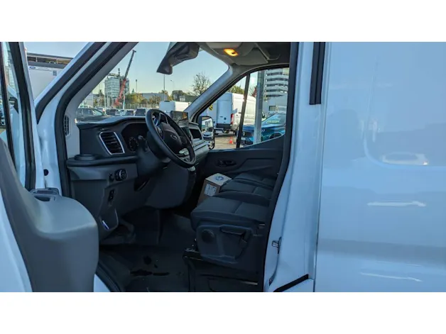 Ford E-Transit Van 350 L2 Trend RWD 68kWh