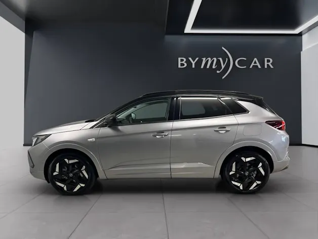 OPEL Grandland 1.6 Hybrid4 GSe Automatik