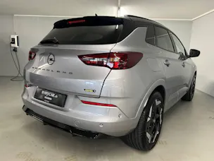 Opel Grandland 1.6 Hybrid4 GSe Automatik