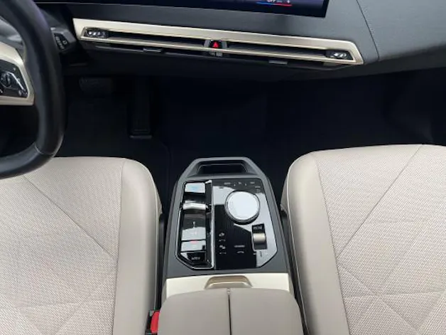 BMW iX xDrive40