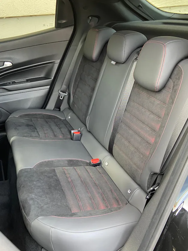 ALFA ROMEO Junior 1.2 48V Hybrid Q4 Tech Sky Sport 4x4