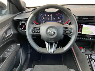 ALFA ROMEO Junior 1.2 48V Hybrid Q4 Tech Sky Sport 4x4