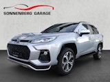 First vehicle image