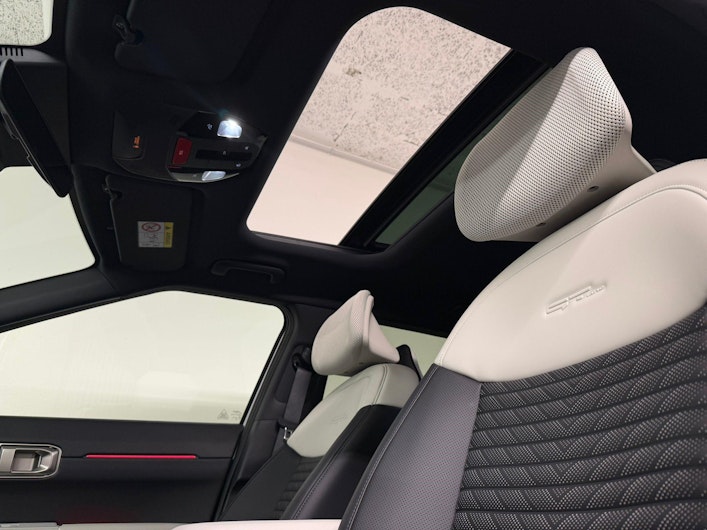 Vehicle image KIA EV4