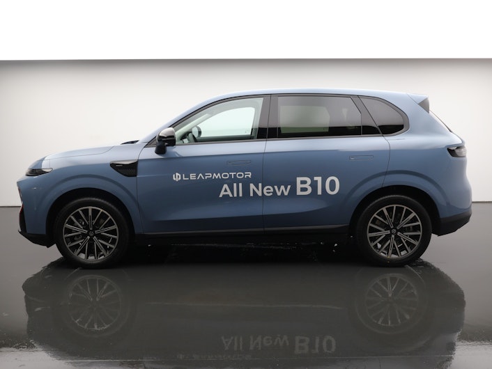 Vehicle image LEAPMOTOR B10