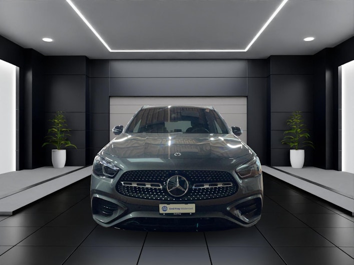 Vehicle image MERCEDES-BENZ GLA 200
