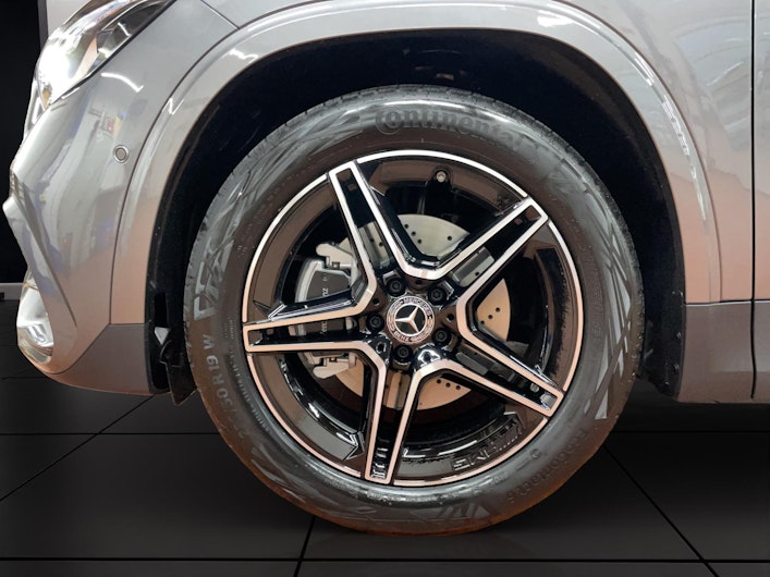 Vehicle image MERCEDES-BENZ GLA 200