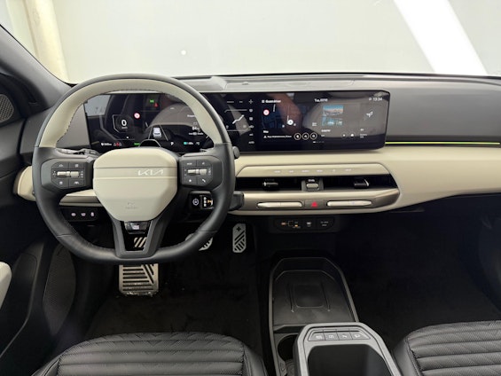 Vehicle image 9 Vehicle image 9