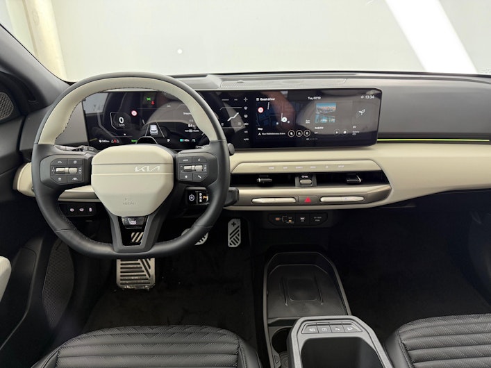 Vehicle image KIA EV4