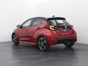 Vehicle image TOYOTA Yaris 1.5 VVT-i HSD Premium