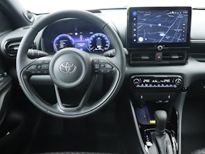 Vehicle image TOYOTA Yaris 1.5 VVT-i HSD Premium