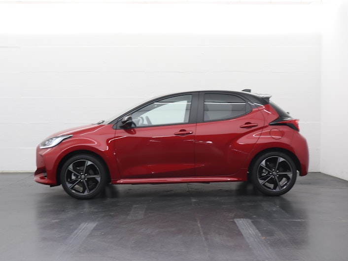 Vehicle image TOYOTA YARIS