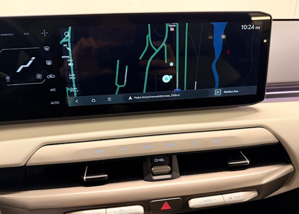 Vehicle image 6 Vehicle image 6