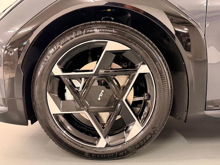 Vehicle image KIA EV4