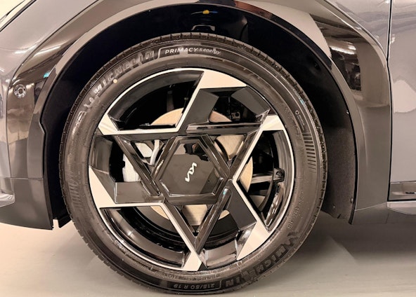 Vehicle image 3 Vehicle image 3