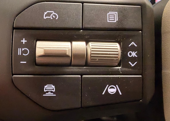 Vehicle image 13 Vehicle image 13