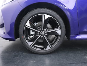 Vehicle image TOYOTA Yaris 1.5 VVT-i HSD Premium