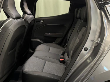 MITSUBISHI COLT 9