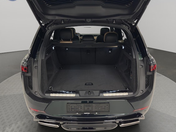 Vehicle image 4 Vehicle image 4