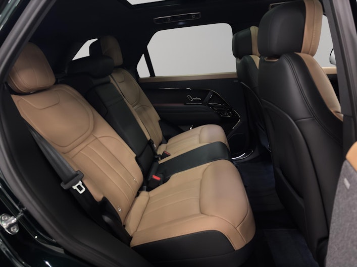 Vehicle image LAND ROVER RANGE ROVER SPORT