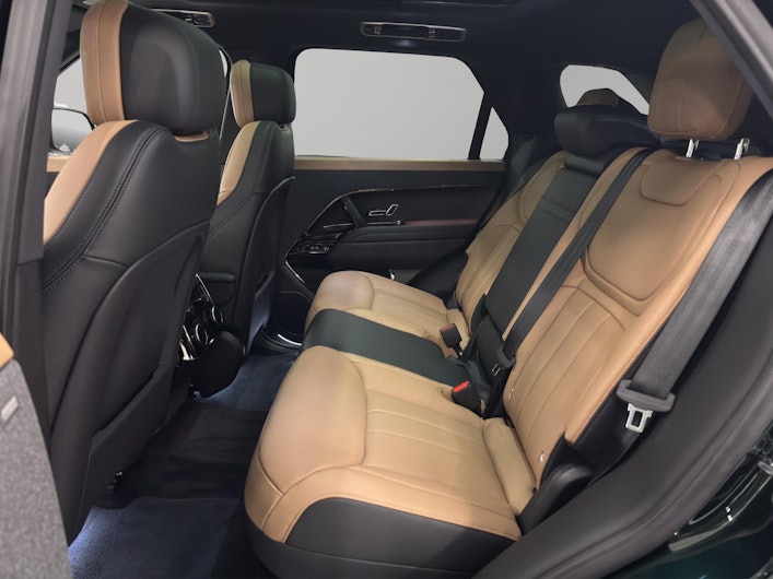 Vehicle image LAND ROVER RANGE ROVER SPORT