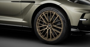 Vehicle image ASTON MARTIN DBX 707 4.0 V8 Bi-Turbo