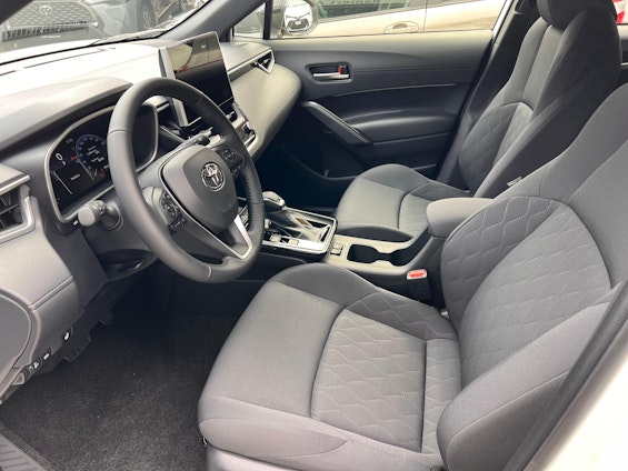 Vehicle image 8 Vehicle image 8